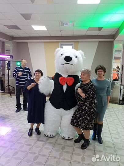 Поздравление от белого мишки