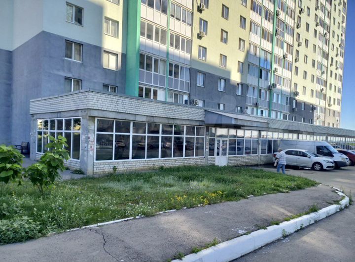 Торговое / офисное 30–1400 м² в 16-и этажном жилом