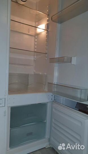 Холодильник miele. Встройка