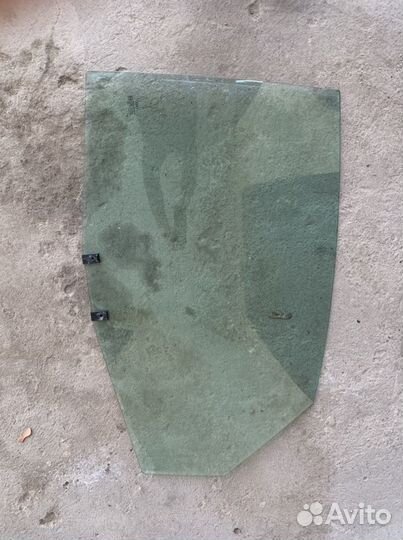 Стекол задней левой двери Ауди А6 97 - 2003г