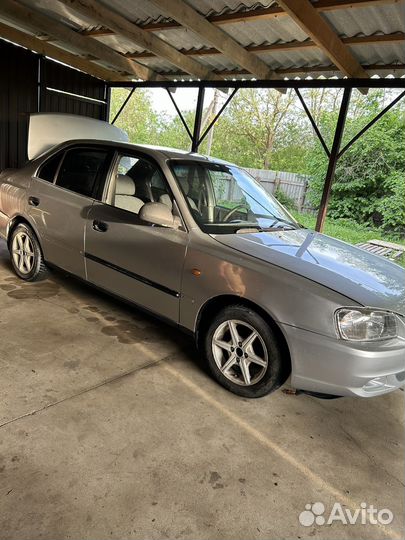 Hyundai Accent 1.5 МТ, 2005, битый, 240 000 км