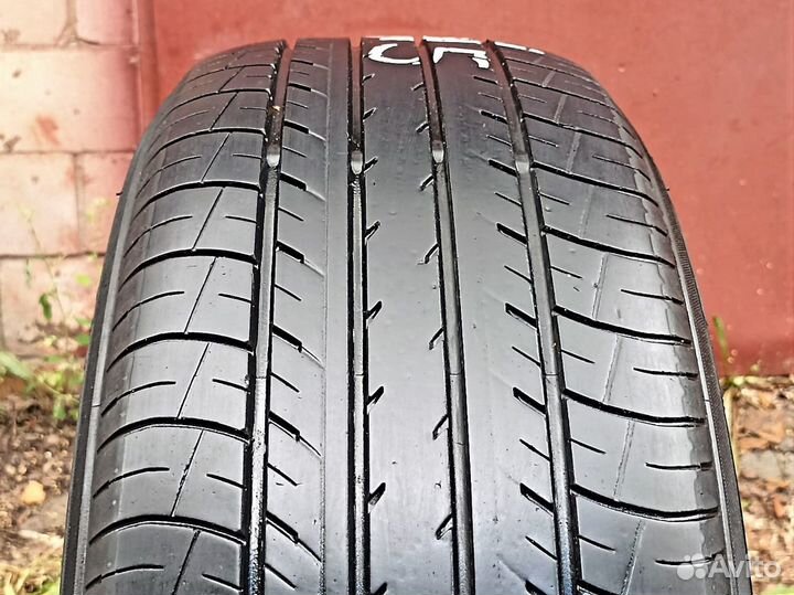 Yokohama BluEarth E70 215/55 R17 93V