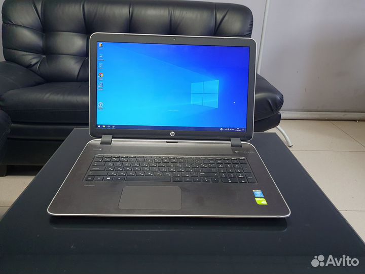 Ноутбук HP 17 i5 8ram