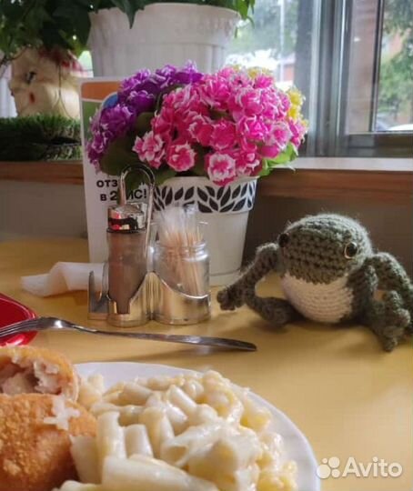 Вязаная лягушка