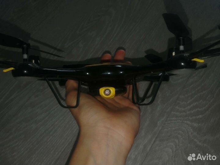 Квадрокоптер с камерой