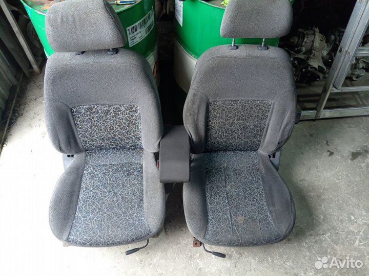 Сиденья передние Chevrolet Lanos T150 A15SMS 2009