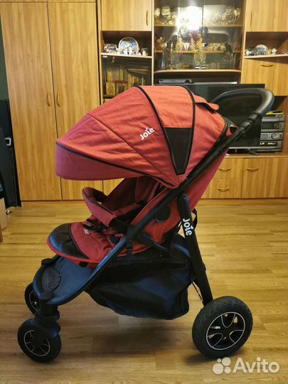 Прогулочная коляска joie mytrax