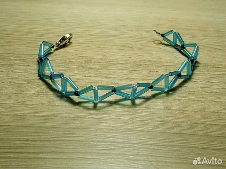 Браслет на руку