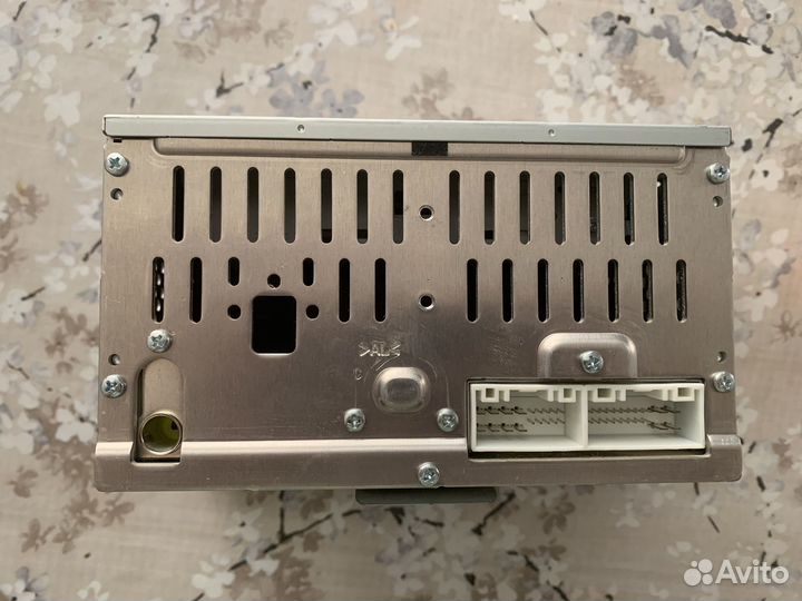 Штатный магнитафон от киа рио3