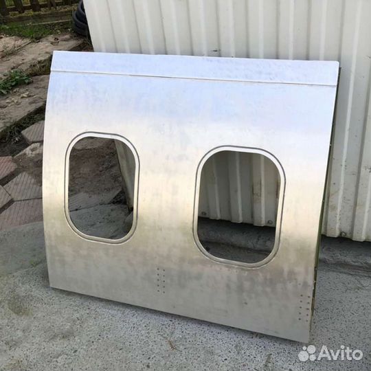 Фрагмент самолета Boeing - 737