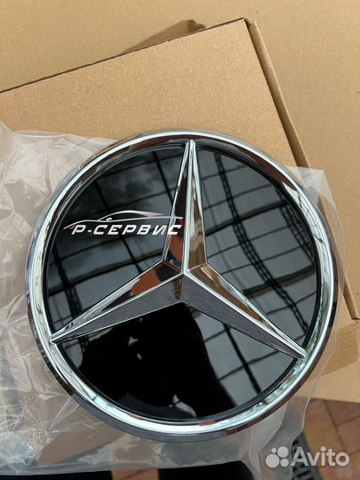 Эмблема на решетку радиатора Мерседес w213