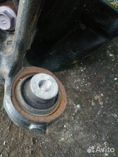 Ступица задняя левая Toyota Corolla ZRE212 2ZR-FAE