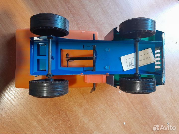 Грузовик детский