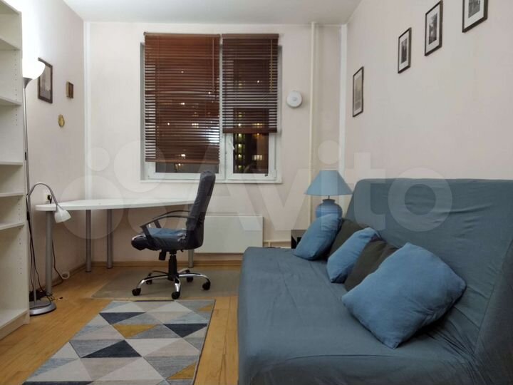 2-к. квартира, 52 м², 8/17 эт.