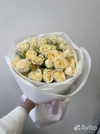 Букет Облако кустовых роз