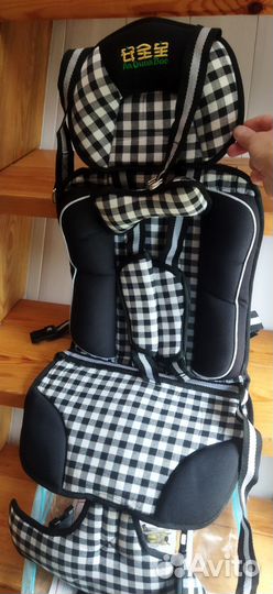 Детское автомобильное кресло бескаркасное