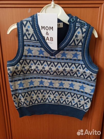 Жилетки и джемпер, 74 р-р