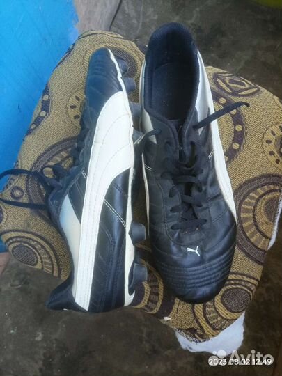 Футбольные бутсы,43 размер