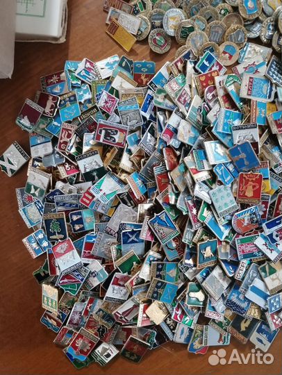 Значки СССР гербы