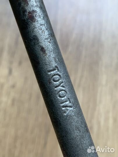 Балонный ключ 21 toyota