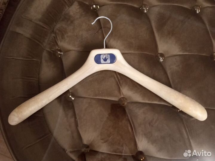 Вешалки плечики деревянные