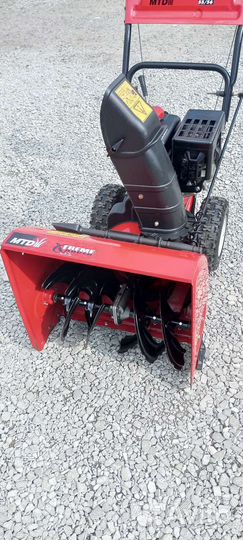 Снегоуборщик MTD611D
