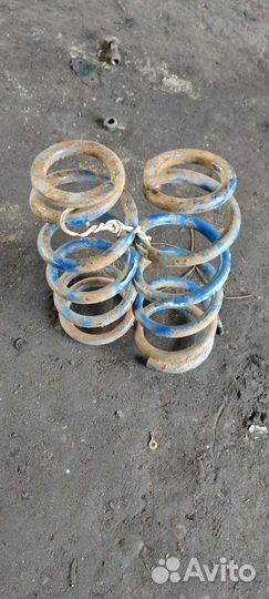 Пружины подвески задние Honda Stepwgn RF3