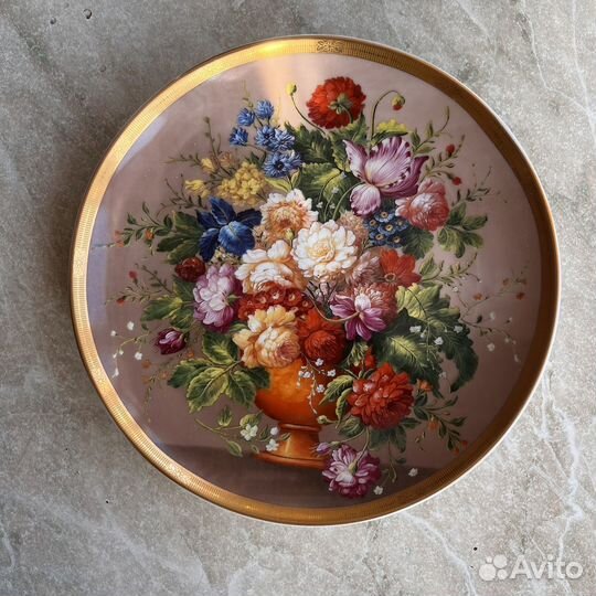 Фарфоровые настенные тарелки