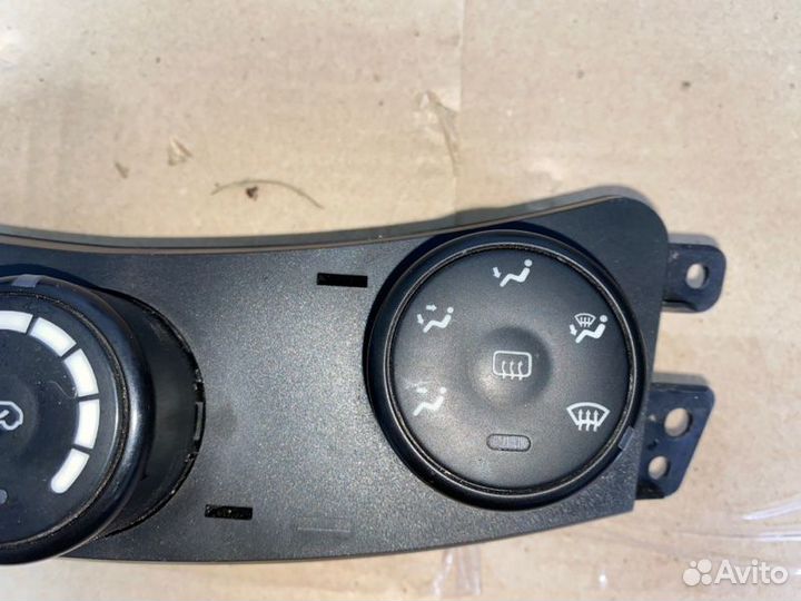 Блок управления отопителем Lifan X60 W215 LFB479Q