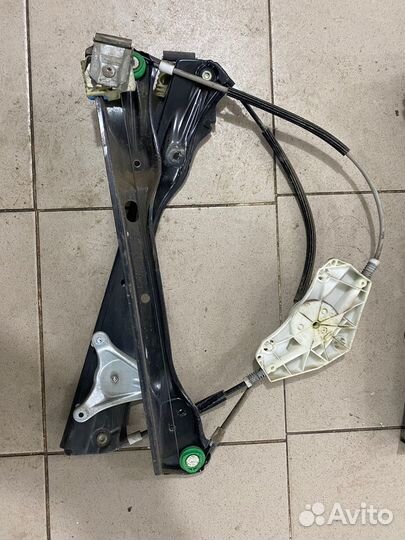 Передний стеклоподьемник Volkswagen Passat b7 5990