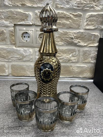 Графин и стопки