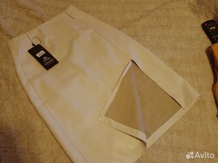 Кожаная юбка миди