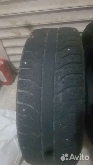 Bridgestone Ice Cruiser 7000S 205/60 R16