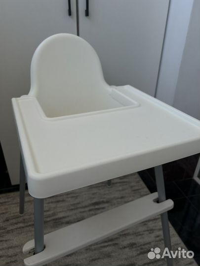 Стульчик для кормления IKEA с подножкой