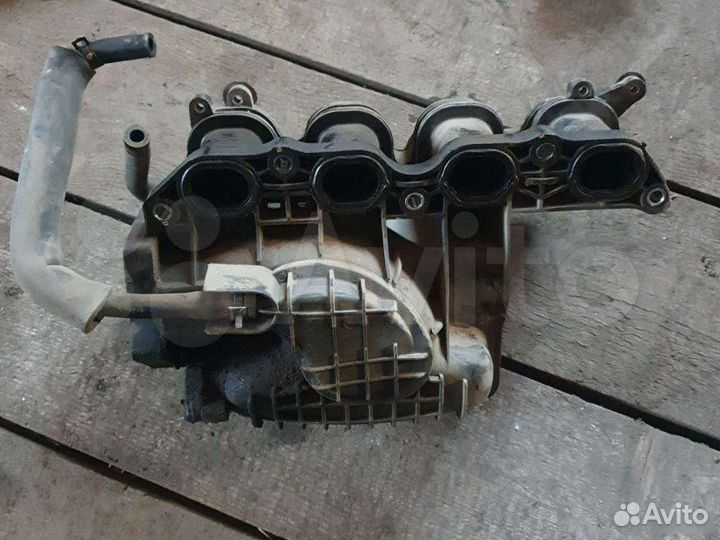 Впускной коллектор Kia Cerato