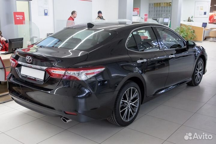 Toyota Camry 2.5 AT, 2023