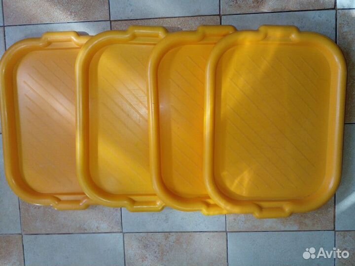 Подносы (разносы) бу