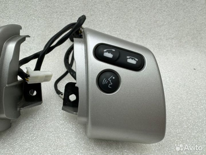 Кнопки на руль Toyota Fj-Cruiser 1 2007-2023