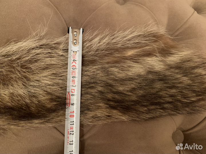 Воротник из меха енота