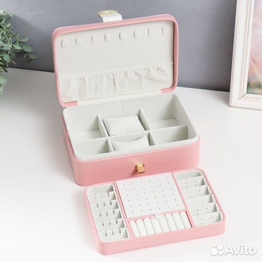Шкатулка кожзам для украшений 'С пряжкой' розовая