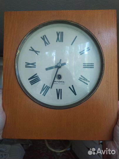 Часы настенные старинные СССР Янтарь