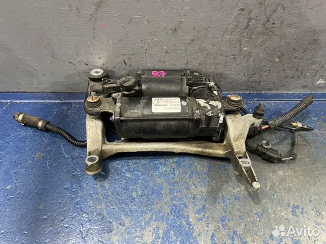 Компрессор пневмоподвески Audi Q7 4L 3.6 BHK