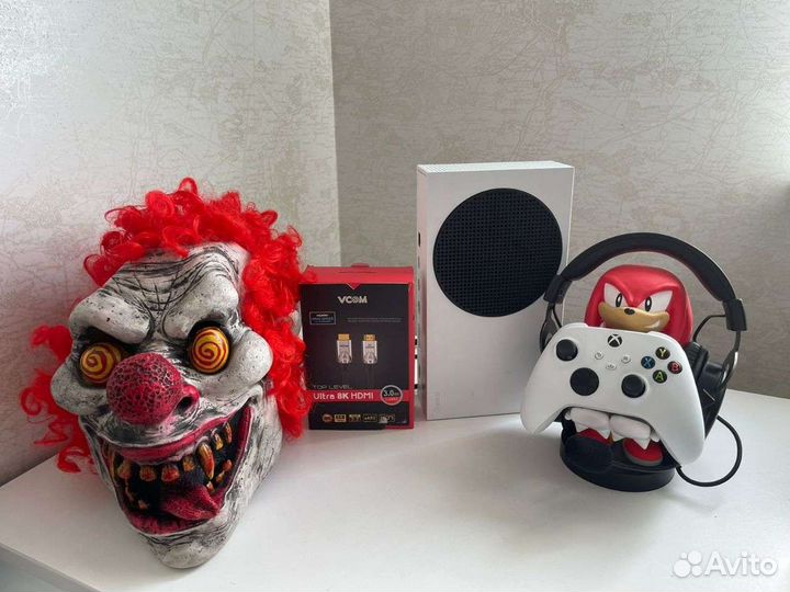 Xbox series s +наушники и hdmi 8k