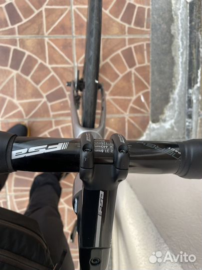 Шоссейный велосипед BH RS1 3.0