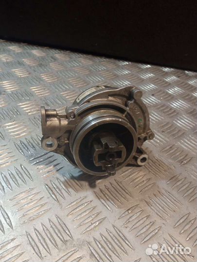 Вакуумный насос BMW X5 E70 3.0дизель