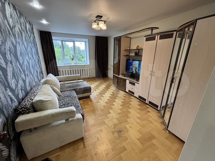 1-к. квартира, 37 м², 4/9 эт.