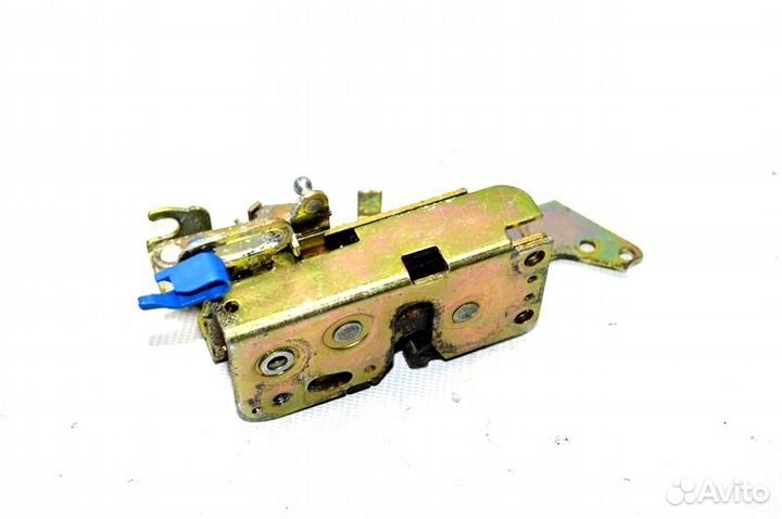 Замок двери, правый MAN TGA 18.410 (01.00)