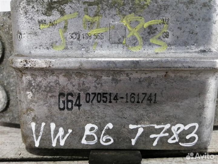 Опора двигателя левая VW Пассат Б6 цц Б7 Тигуан