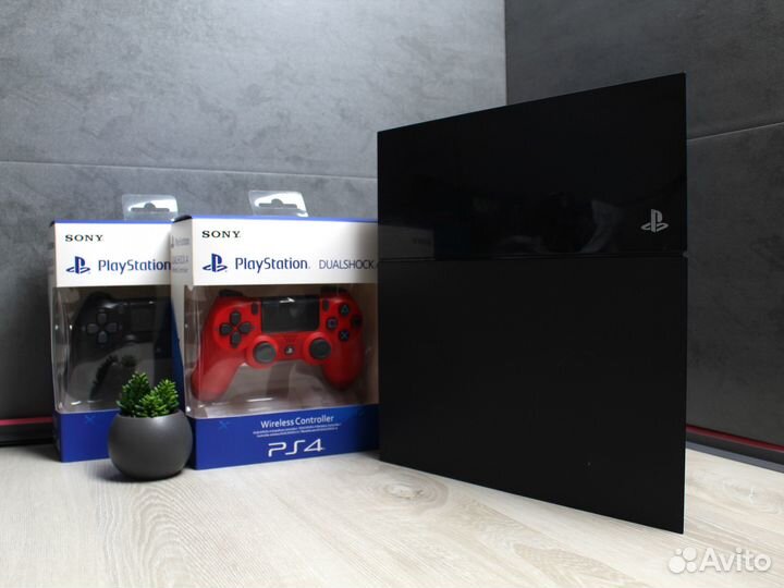 Sony playstation 4 + 2 джойстика + игры