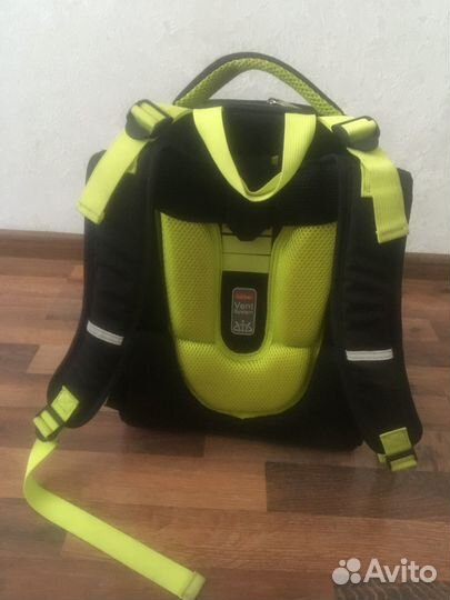 Школьный рюкзак